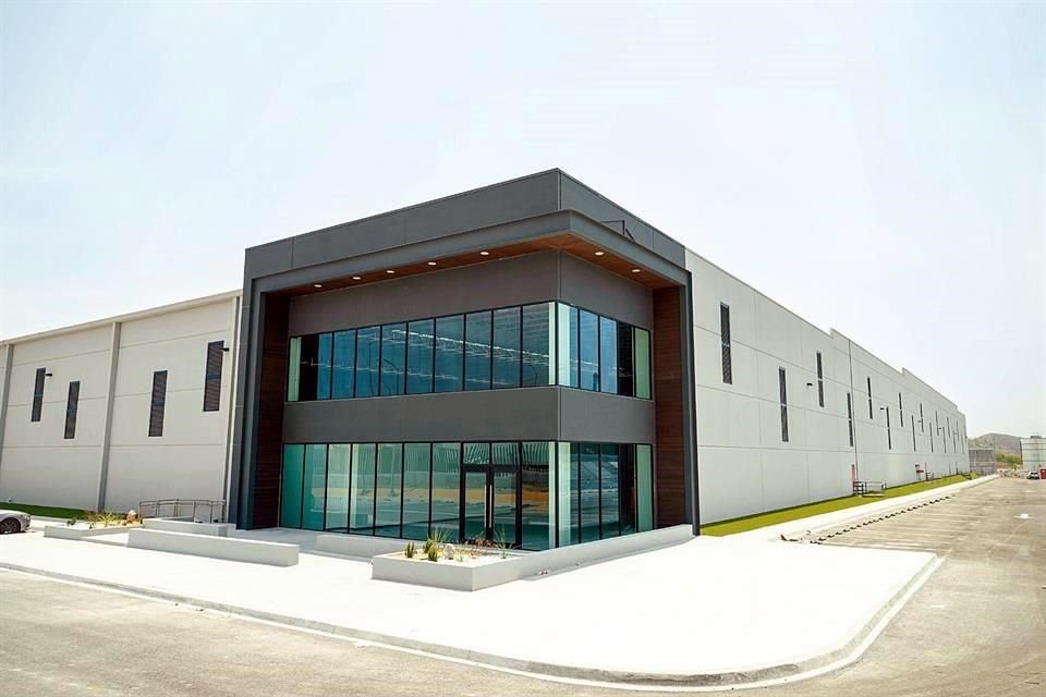 Nave industrial Stiva ubicada en Parque Industrial Stiva García.