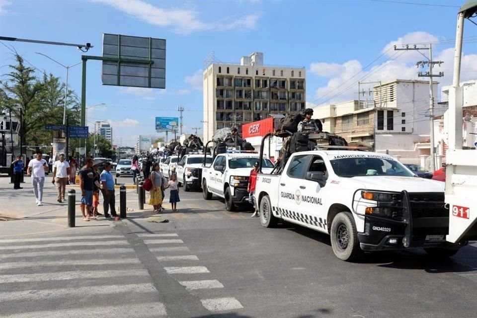 Un convoy de 300 elementos del Ejército y de la Guardia Nacional llegaron a Nuevo León.