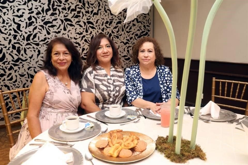 Estela Hurtado, Minerva García y Laura Vidales