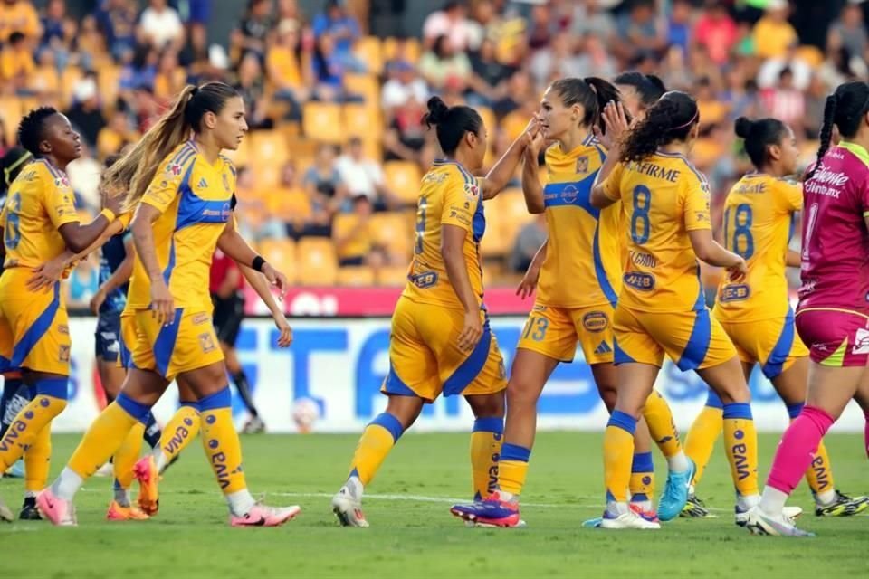 Tigres Femenil no tuvo complicaciones para imponerse este lunes 3-0 a Puebla en el Estadio Universitario, en la Jornada 2 del Apertura 2024.