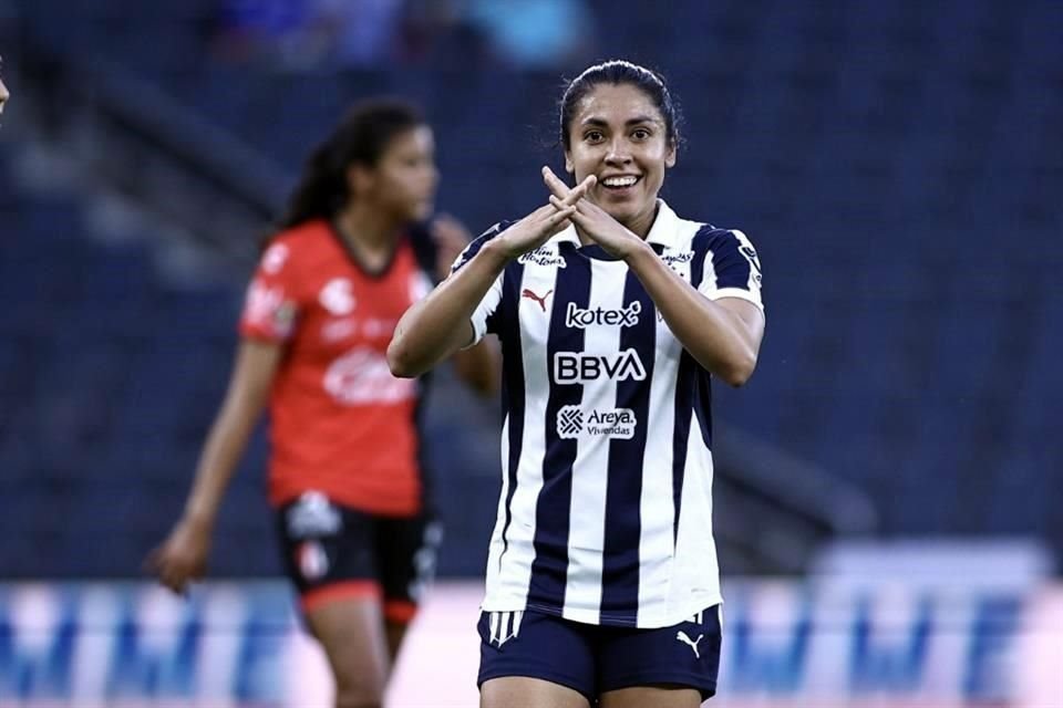 Con su gol a los 17 minutos, Ana Lucía Martínez abrió el camino del triunfo para Rayadas.