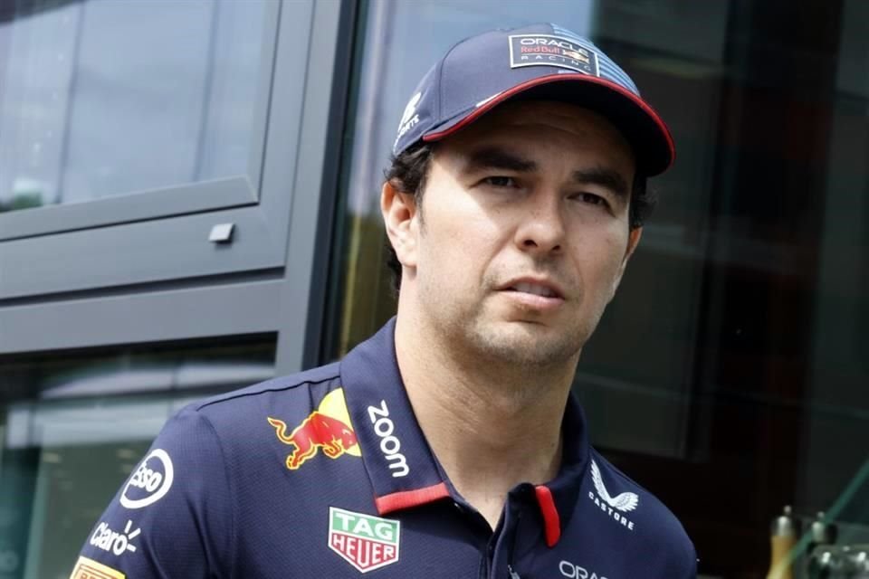 Checo se ve cumpliendo su contrato con Red Bull.