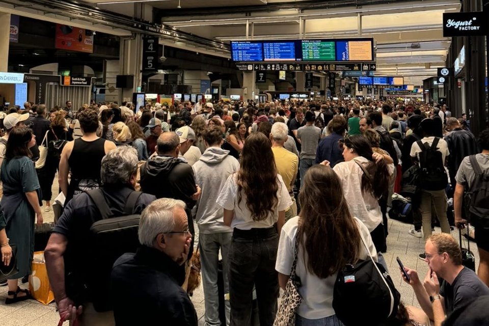 Previo al arranque de los Juegos Olímpicos, red de trenes de alta velocidad de Francia fue interrumpida por un ataque vandálico a 'gran escala'. 