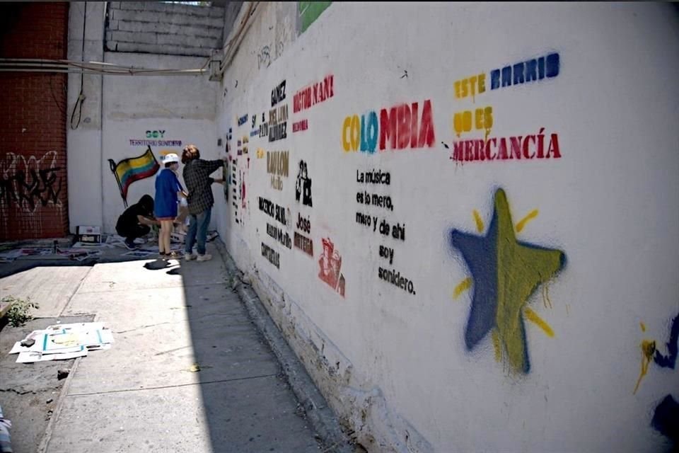 Sánchez reivindica en videos, pintas y proyectos la música de la Independencia.