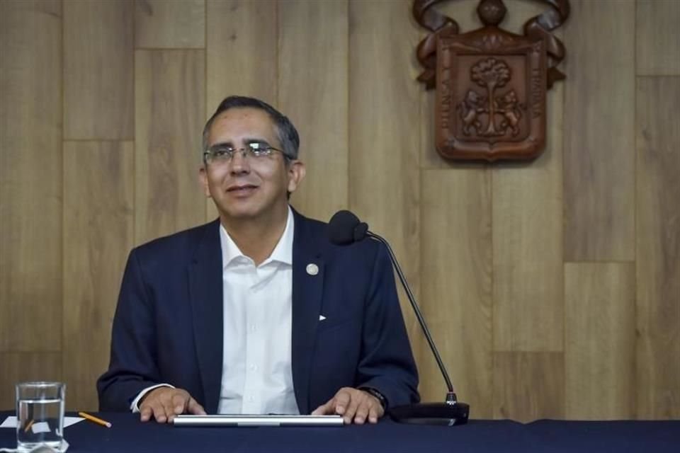 Arturo Gleason, académico especializado en urbanismo, dijo que sí urge reanudar la vialidad en la zona del socavón de López Mateos, pero también se debe atender el problema de fondo.