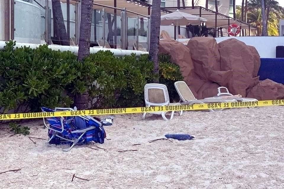 En plena temporada vacacional, un niño de 12 años fue asesinado en una playa de Cancún, por hombres que se trasladaban en motos acuáticas.