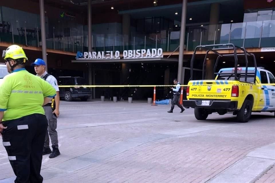 Alrededor de las 17:15 horas se reportó la agresión en el inmueble ubicado en la calle Belisario Domínguez, entre Pirineos y Alpes.