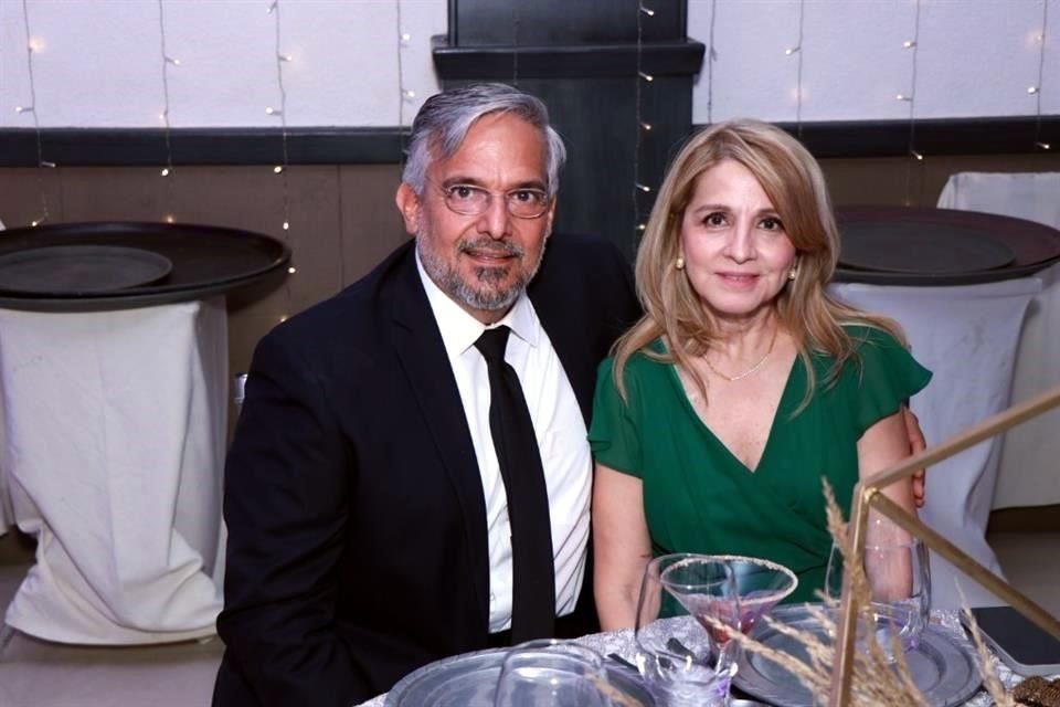 Jorge Villarreal y Lupita Rodríguez de Villarreal