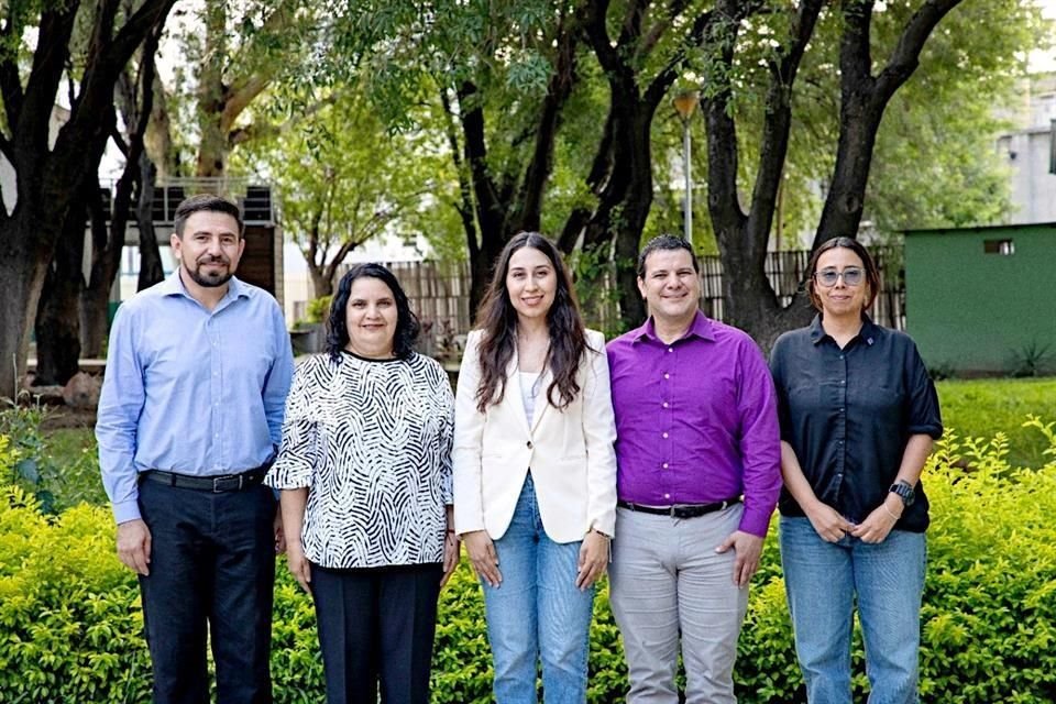Ovidio Flores Coronado (izq. a der.), Sandra Maribel Cantú Hernández, Tania Guerrero Salas, Ángel Lara Ramírez y Nallely Soledad Treviño Serna.