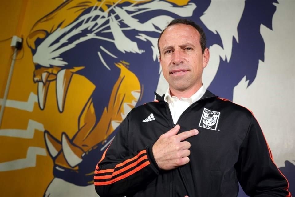 Gerardo Torrado tiene experiencia en la Selección Mexicana.