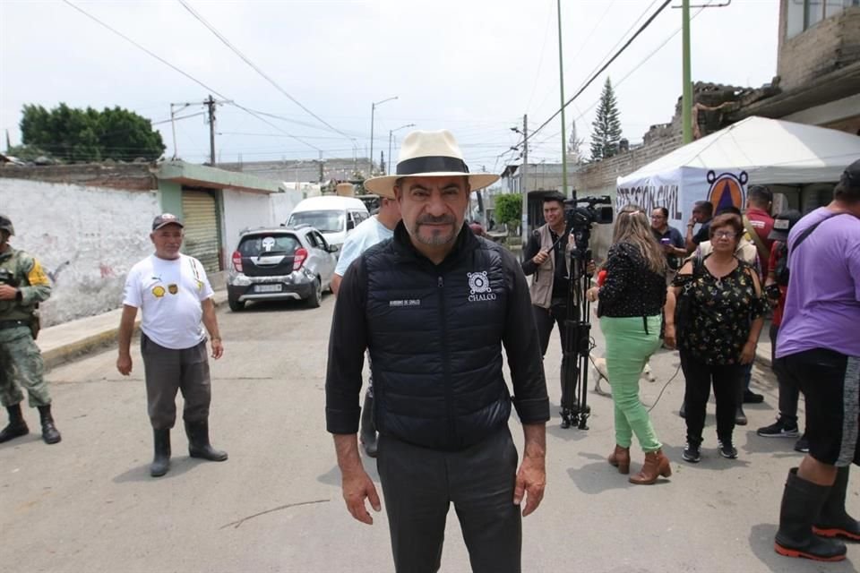 El Presidente Municipal de Chalco de Díaz Covarrubias, Miguel Gutiérrez, afirmó que en alrededor de 12 horas se desahogarían las calles afectadas de la Colonia Culturas de México. 