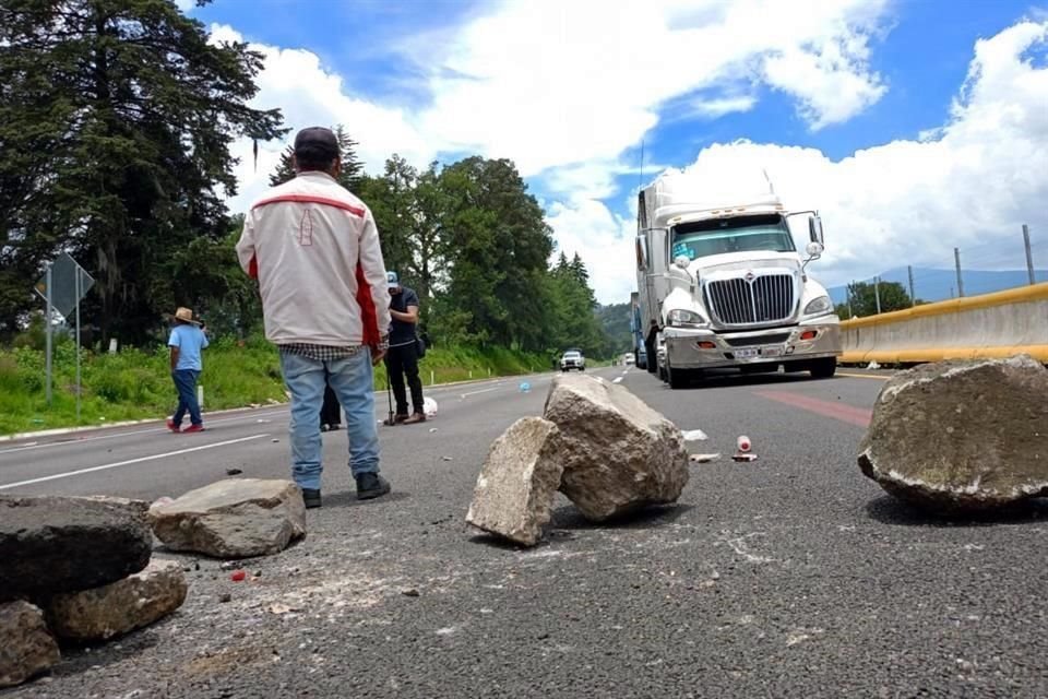 El paso por la Autopista México-Puebla se hará de manera intermitente.