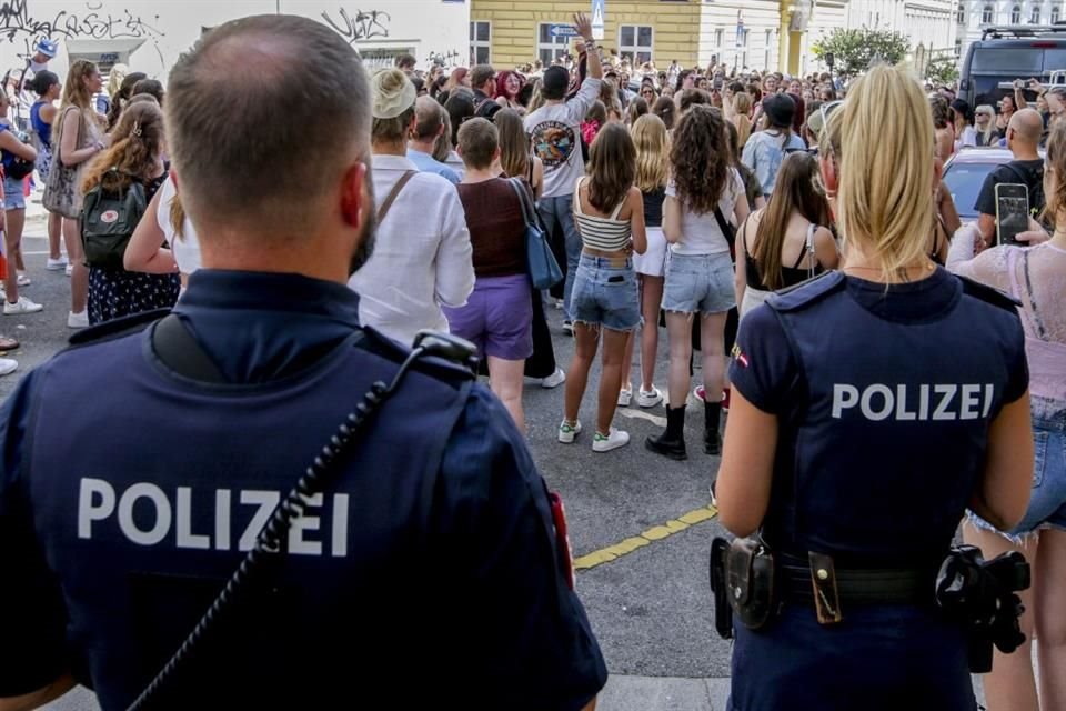 Los elementos de seguridad estarán presentes alrededor del estadio después de la amenaza de atentado en Austria.