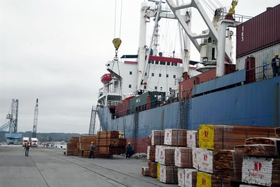 ILA tenía previsto iniciar una huelga en 14 puertos de la costa este y del Golfo de México en cuanto expirara el actual acuerdo de seis años.