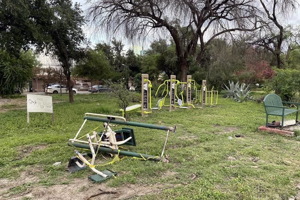 Vecinos señalan que el Municipio regio tiene abandonado el parque.
