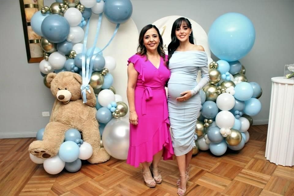 Carolina De la Garza Garza y Caro Ibarra De la Garza