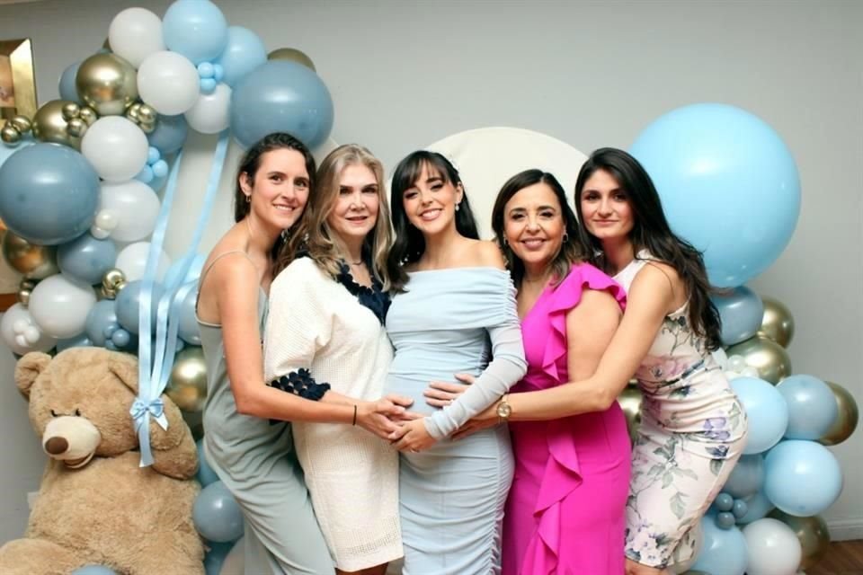 Karen Cerda, Mayra García Ayala, Caro Ibarra De la Garza, Carolina De la Garza Garza y Ale Cerda