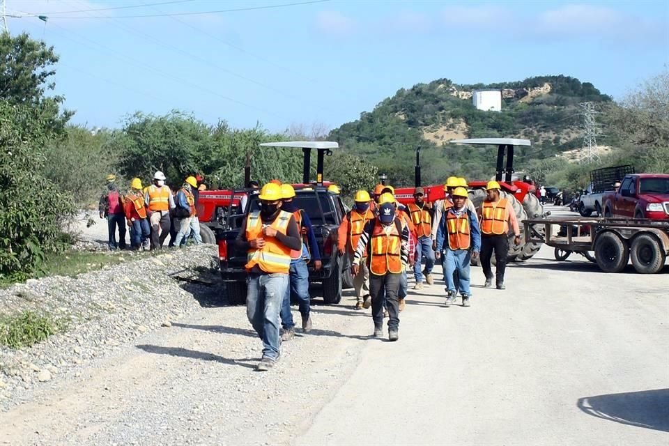 Los empleados que trabajan en la construcción de la presa no pudieron laborar.