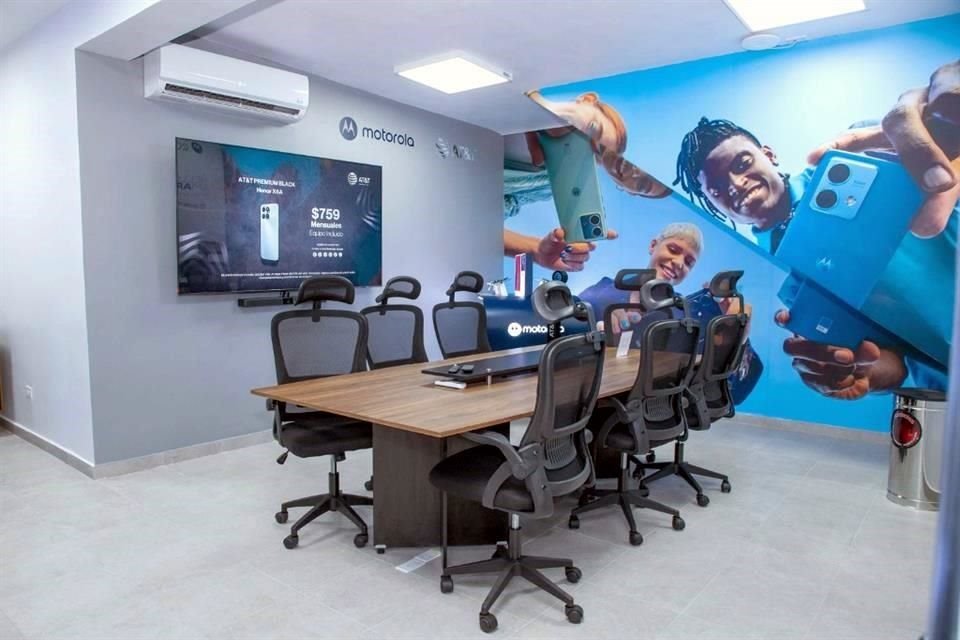 Esta es una de las salas disponible para sus clientes.