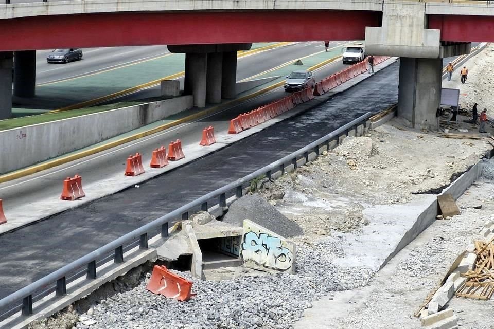 El cierre del puente de Morones y Jiménez ha provocado la saturación de las vialidades aledañas, como la calle Libertad.