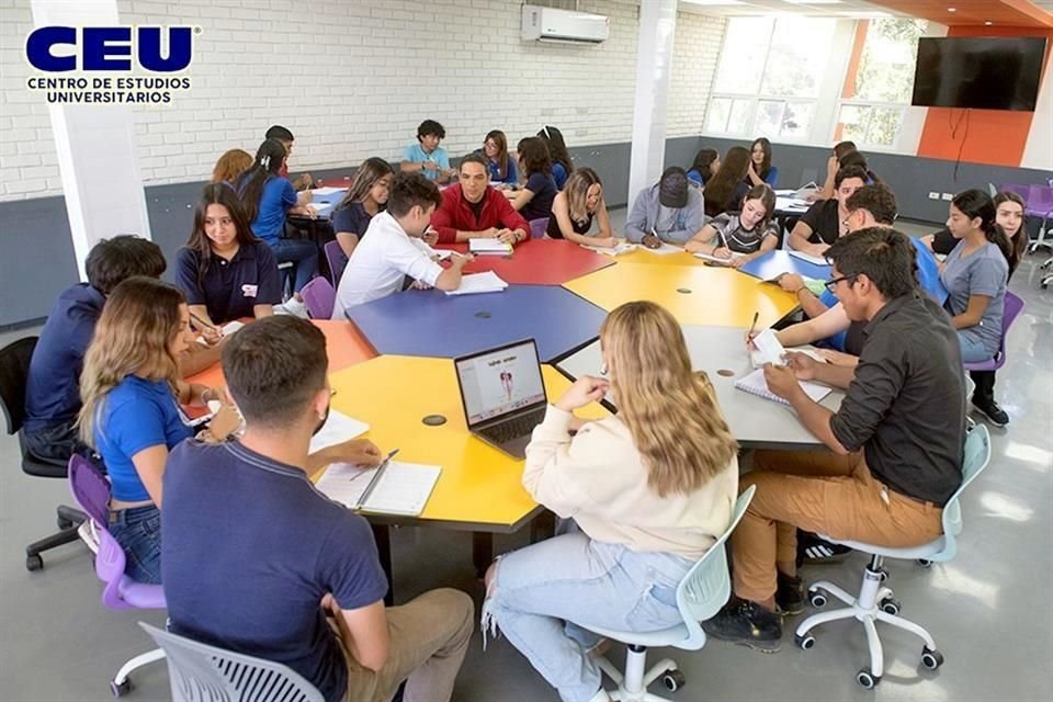 El intercambio de ideas en los estudiantes los prepara día a día.