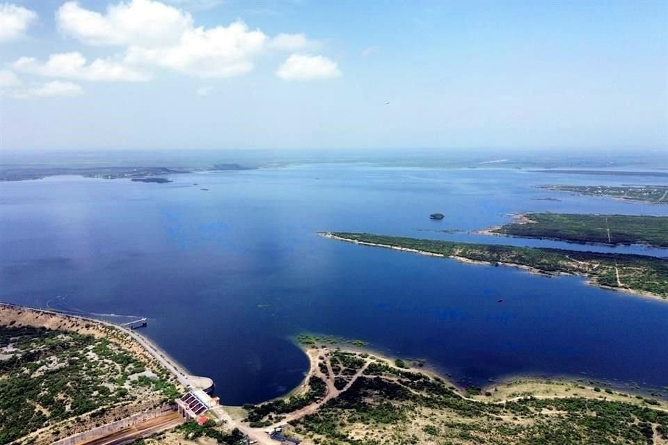 Ante pronóstico de lluvias en zonas que aportan a los embalses, la Conagua alista posibles desfogues en las tres presas de Nuevo León.