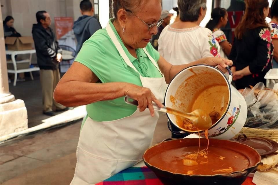 También habrá muestra gastronómica con alimentos realizados con los principales frutos picantes.