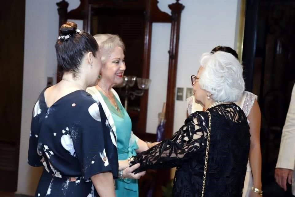 Catalina Sada de García y Guillermina Frías