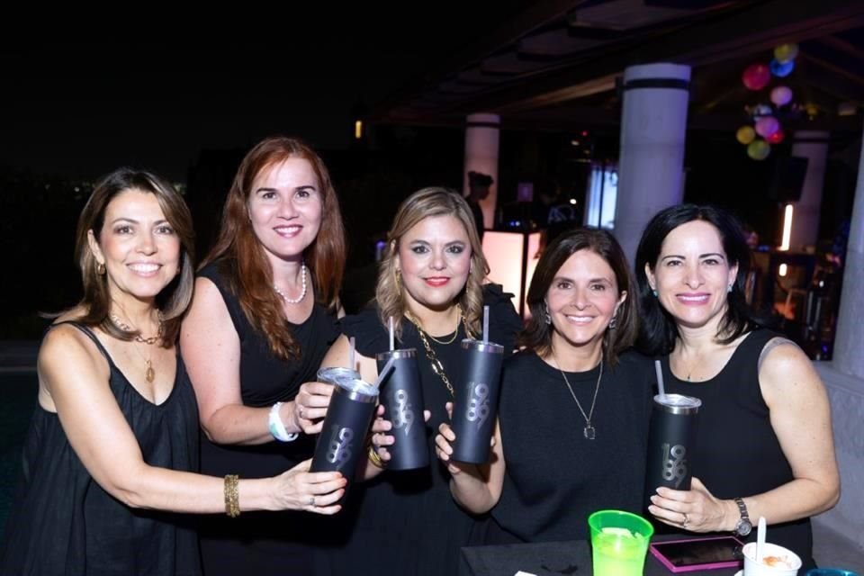 Rebeca Martínez, Alejandra Ayala, Mony Gómez, Ana Patty Fajer y Lizzeth Turrent