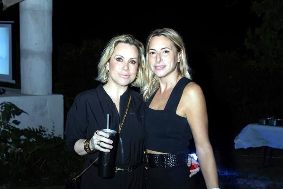 Sandra Zambrano y Daniela Santos