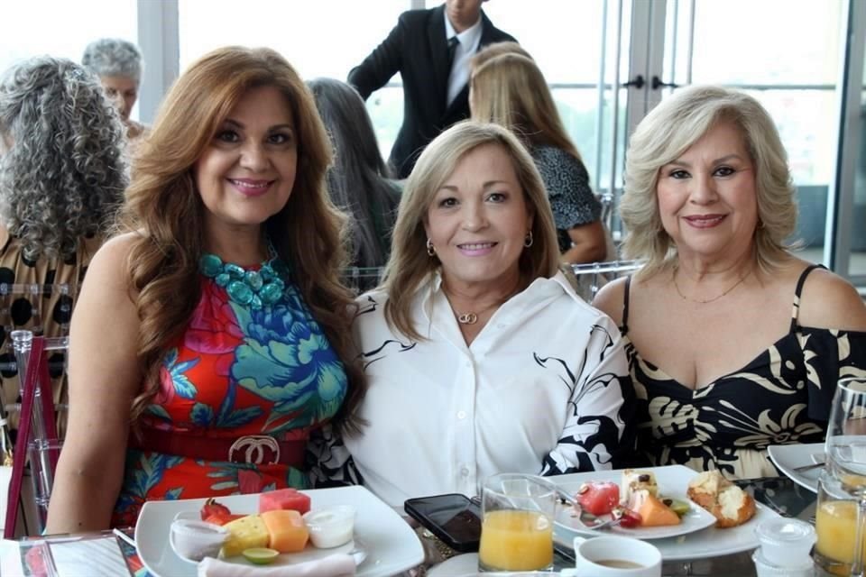 Juany Segovia, Lulú de Morales y Myrna Cantú