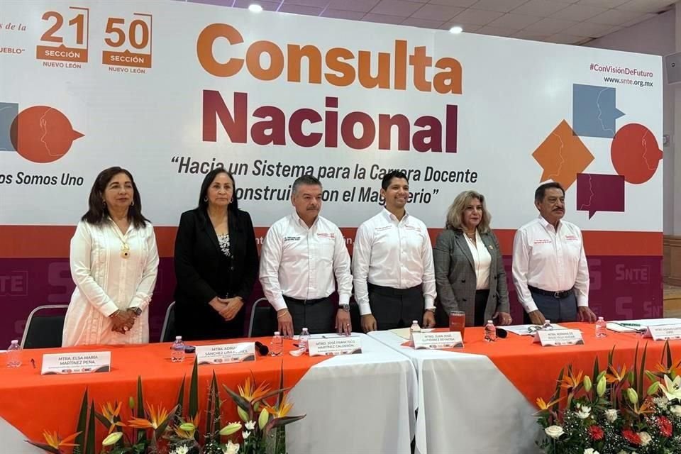 Líderes de la Sección 21 y 50 anunciaron el arranque de consulta de Ley de Maestros para buscar ajustes que mejoren las condiciones laborales.