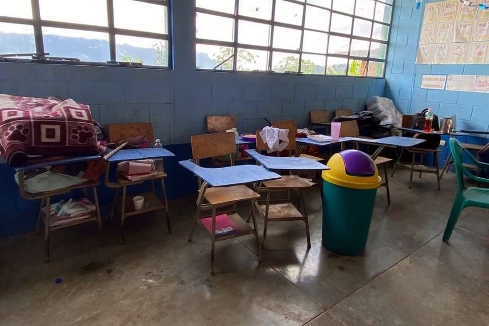 Algunas escuelas sirvieron como albergues para desplazados.