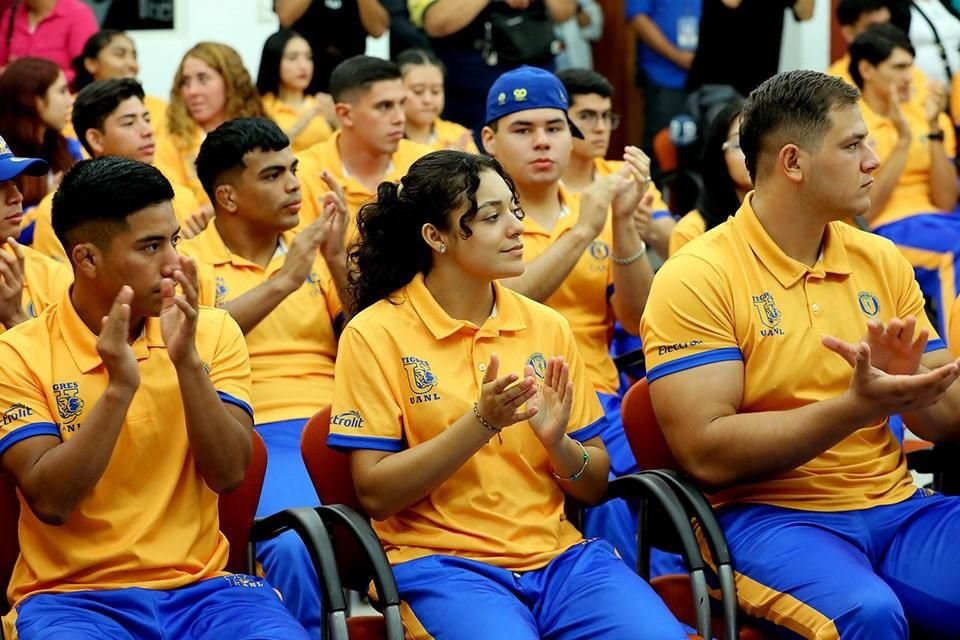 Potencia Electrolit el deporte en la UANL