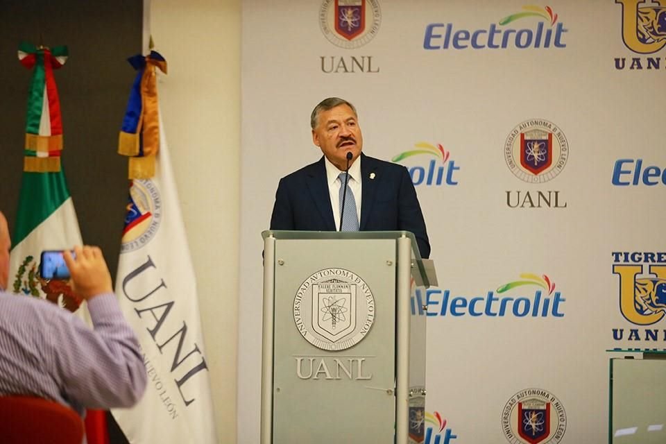 Potencia Electrolit el deporte en la UANL