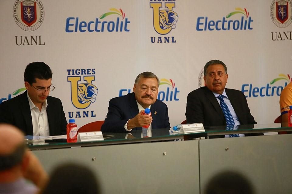 Potencia Electrolit el deporte en la UANL