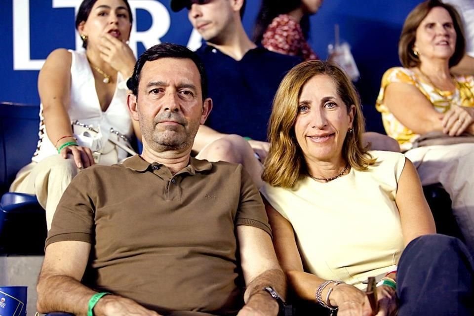Rolando Garza y Mayela Jauregui