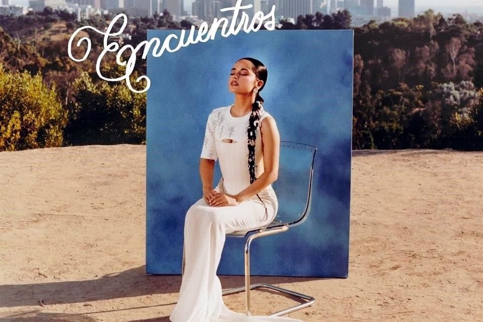 La cantante de raíces mexicanas Becky G alista el lanzamiento de su nuevo disco, Encuentros, con rolas en español, para el 10 de octubre.