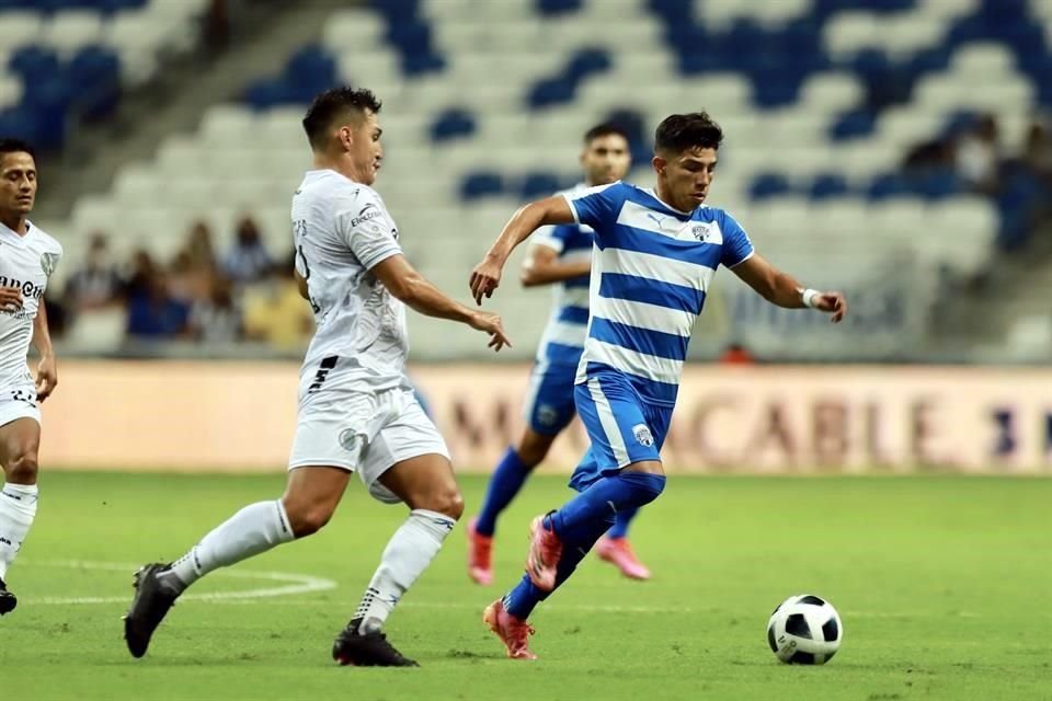 Aldo De Nigris debutó al frente de Raya2 con derrota de 2-1 ante Cancún FC en el estreno del cuadro filial de los Rayados en el Estadio BBVA. Repasa las imágenes del partido.