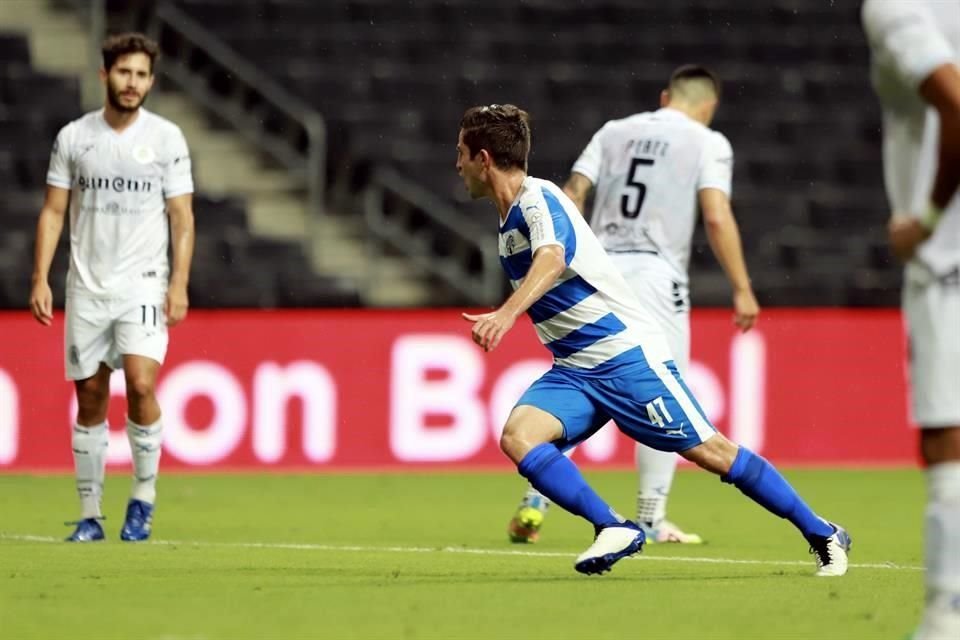 Aldo De Nigris debutó al frente de Raya2 con derrota de 2-1 ante Cancún FC en el estreno del cuadro filial de los Rayados en el Estadio BBVA. Repasa las imágenes del partido.