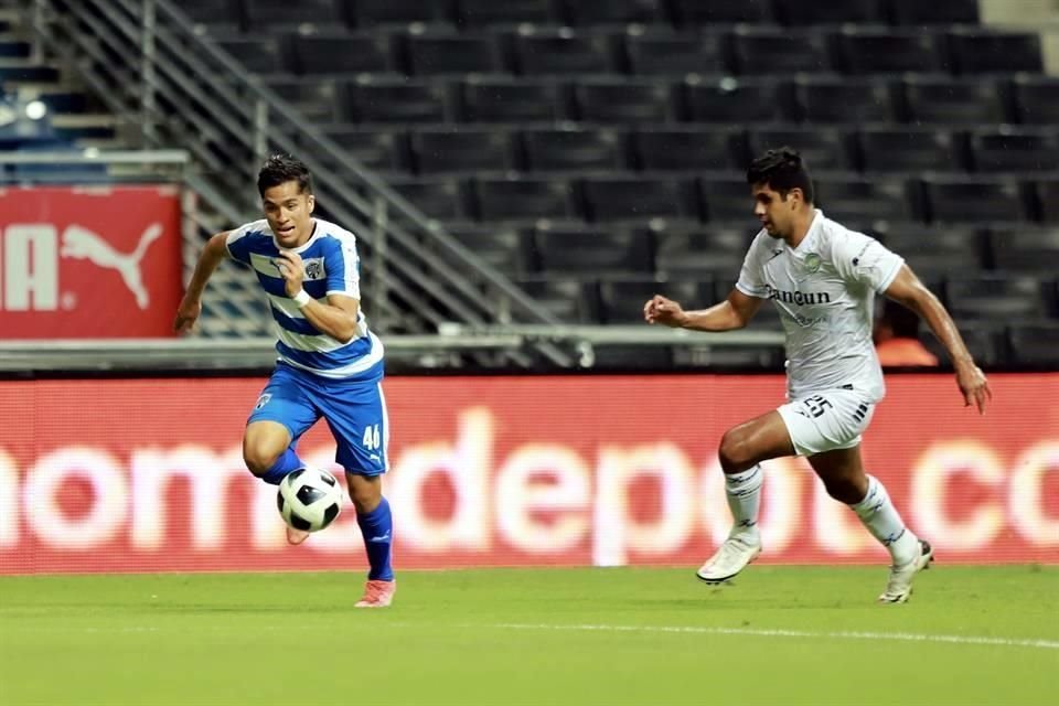 Aldo De Nigris debutó al frente de Raya2 con derrota de 2-1 ante Cancún FC en el estreno del cuadro filial de los Rayados en el Estadio BBVA. Repasa las imágenes del partido.