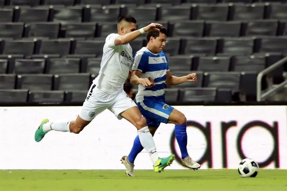 Aldo De Nigris debutó al frente de Raya2 con derrota de 2-1 ante Cancún FC en el estreno del cuadro filial de los Rayados en el Estadio BBVA. Repasa las imágenes del partido.