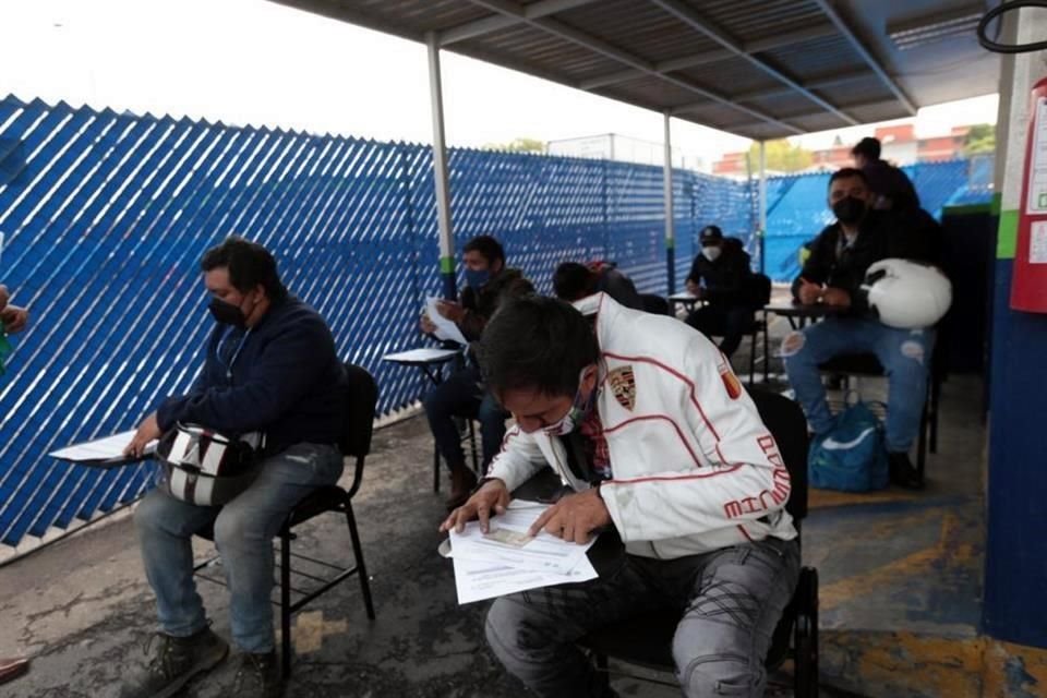 Con un examen teórico de cultura vial y un circuito práctico, los motociclistas en CDMX podrán adquirir su licencia de conducir.