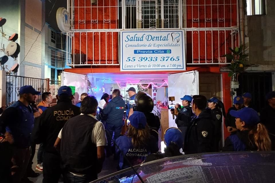 El convoy policial continuó y localizó otra chelería adentro de un local de salud dental en la Calle Manuela Medina donde se ofrecían 'bebidas' sólo con el consumo de alimentos.