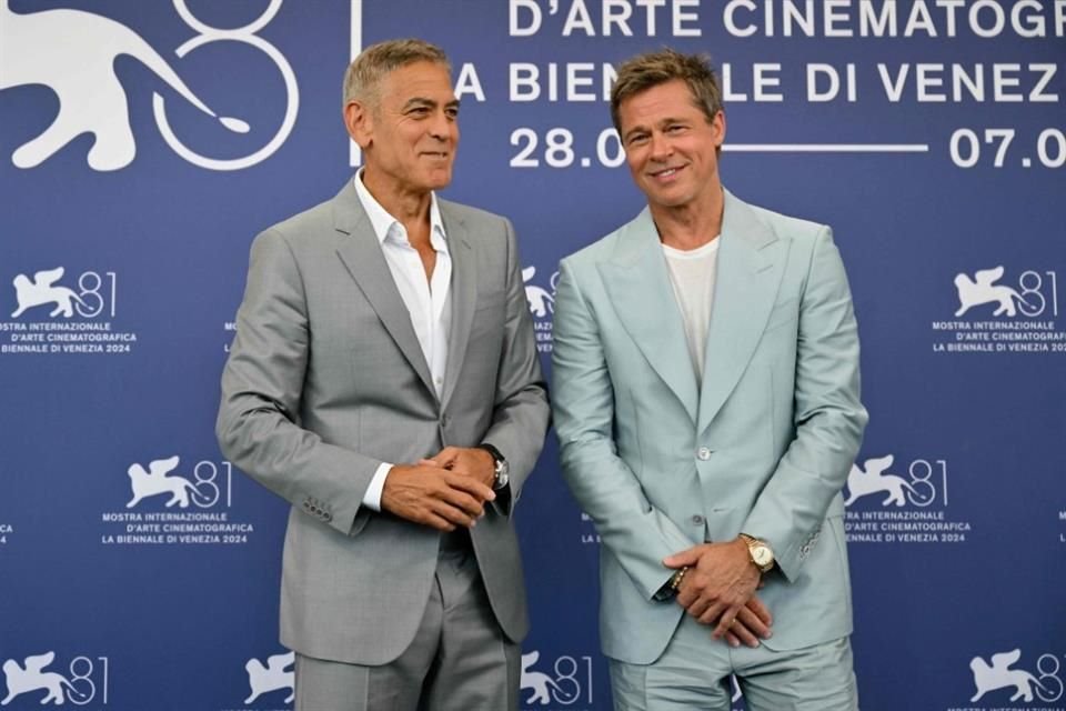 George Clooney y Brad Pitt llevaron la comedia 'Wolfs' a la Mostra, donde ambos externaron su camaradería y gusto por compartir escena.