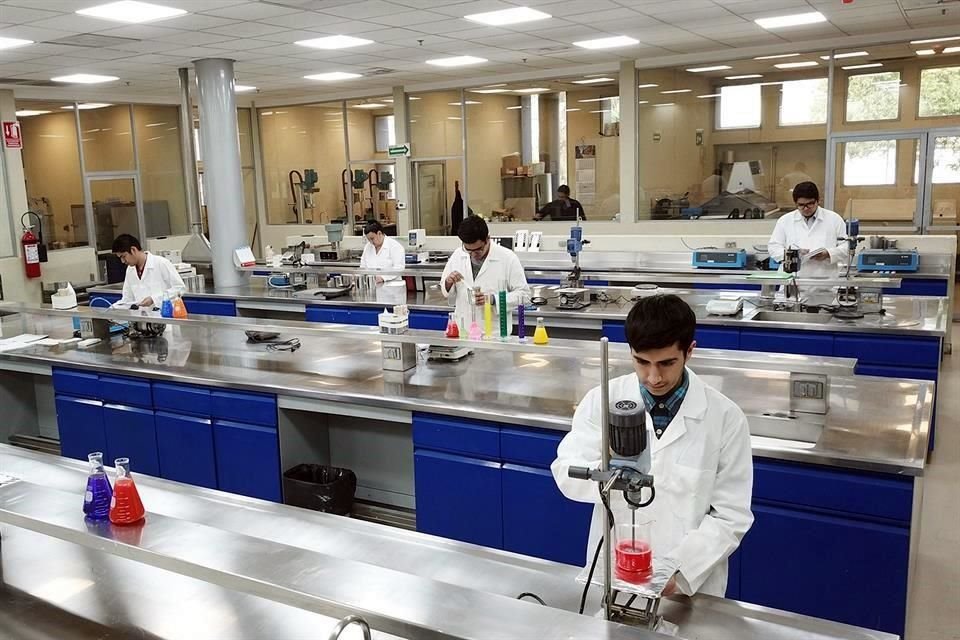 Pinturas Berel cuenta con el laboratorio más moderno de Latinoamérica.