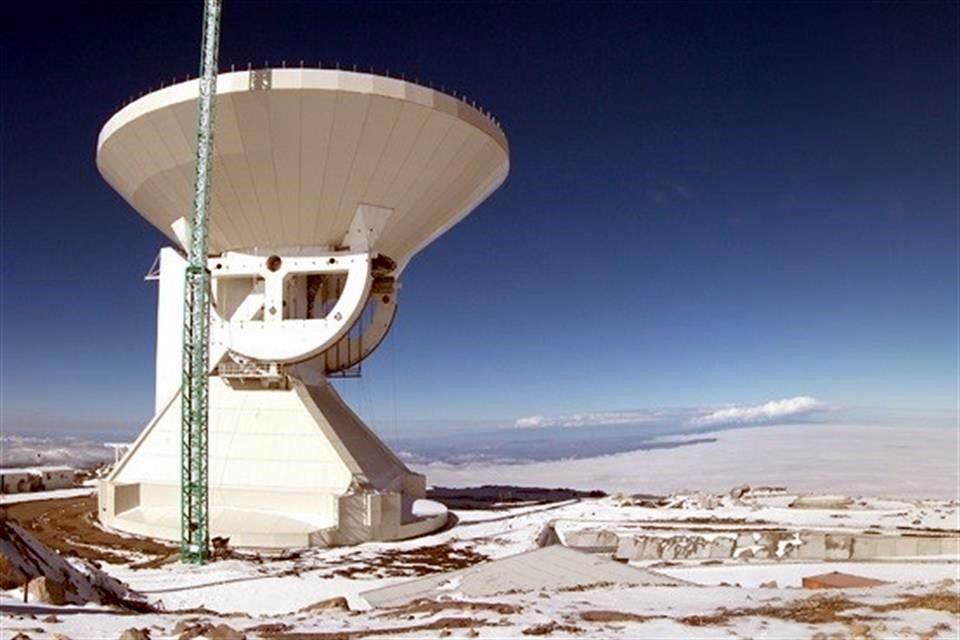 El Gran Telescopio Milimétrico Alfonso Serrano, operado por el Instituto Nacional de Astrofísica, Óptica y Electrónica, se ubica en la cima del Volcán Sierra Negra, en Puebla.