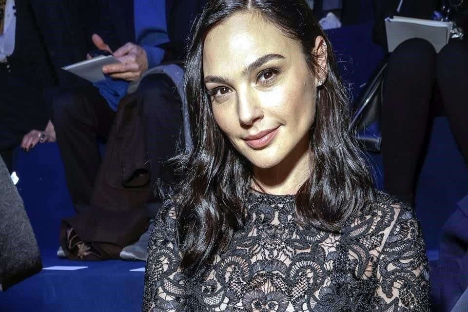 La actriz y modelo Gal Gadot compartió este domingo en sus historias de Instagram un mensaje dedicado a los seis rehenes israelíes asesinados por Hamas.