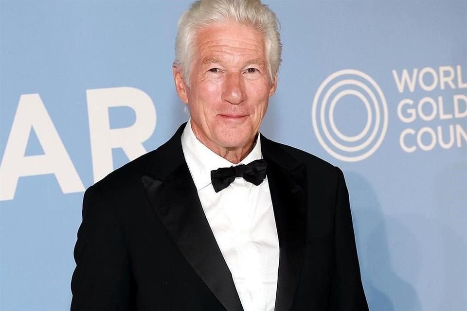 Richard Gere (en foto), Antonio Banderas y Kate Beckinsale, entre otras estrellas, asistieron este domingo a la gala benéfica amfAR, en Venecia.