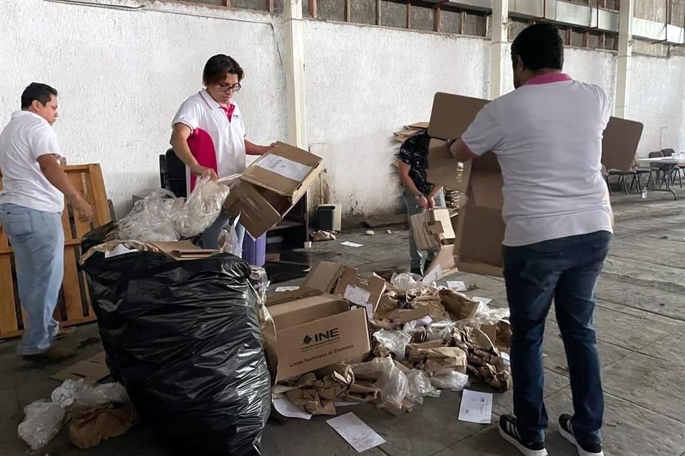 Los cuadernillos ya destruidos serán enviados a un centro de reciclaje.